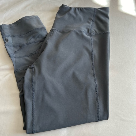 Cropped Mesh Leggings - Picture 1 of 3